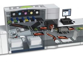 凸版印刷机改装成上光机的使用特点